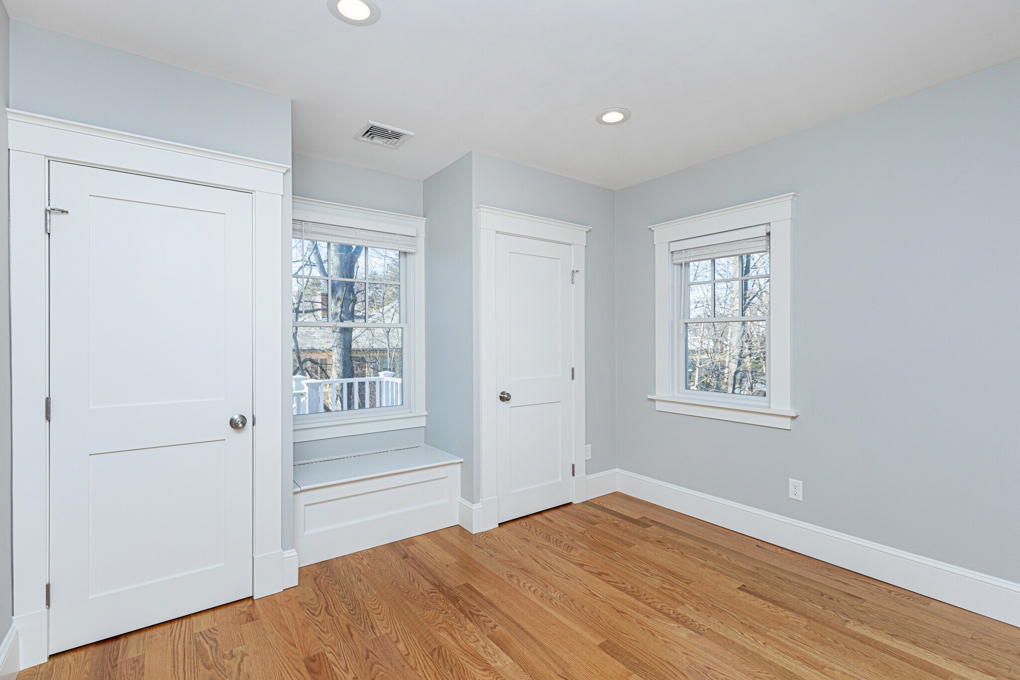 Building Photo - 4 East St