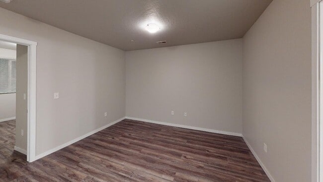 Building Photo - 607 Liberty Park Dr
