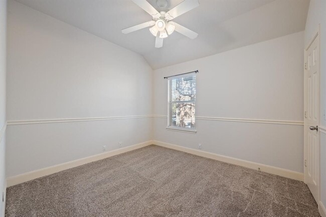 Building Photo - 2610 Orsobello Pl