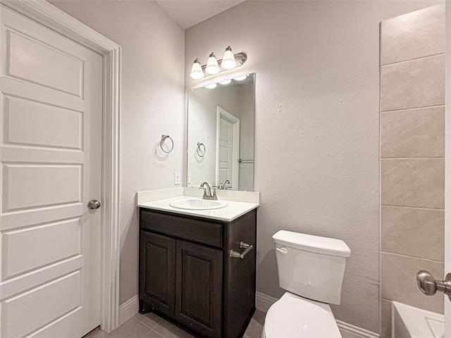 Building Photo - 6401 Graceland Dr