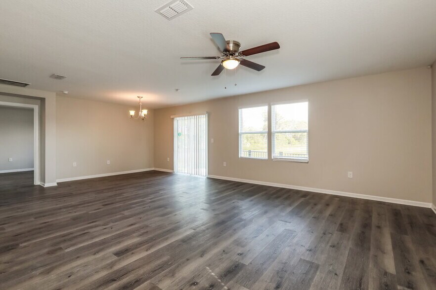 Building Photo - 3514 Songbird Lakes Dr