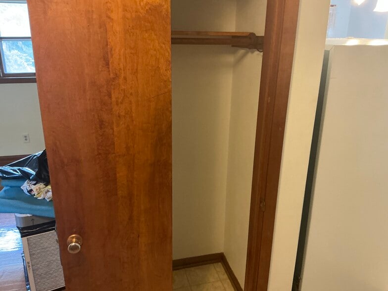 Bedroom closet - 4210 S 22nd St