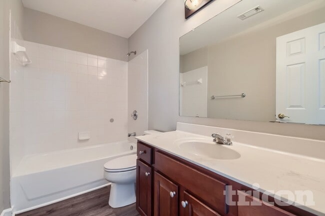 Building Photo - 1524 Montauk Point