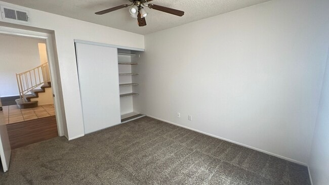 Building Photo - West Palmdale Home