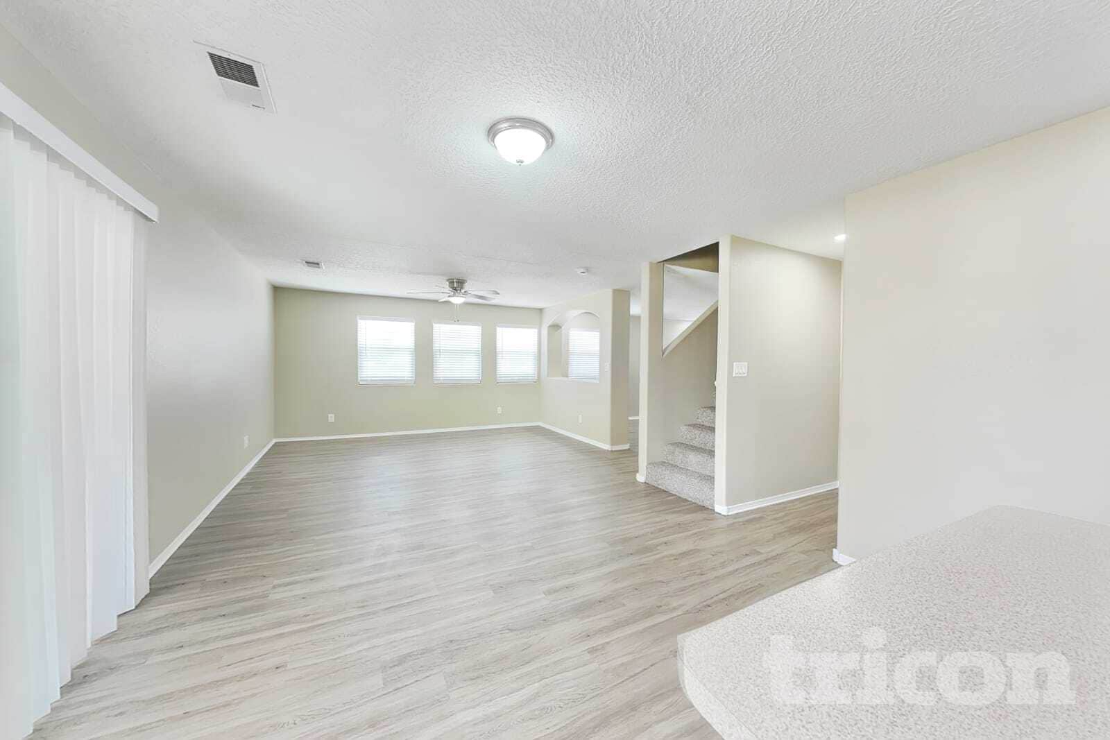 Building Photo - 6407 Black Hawk Dr NE