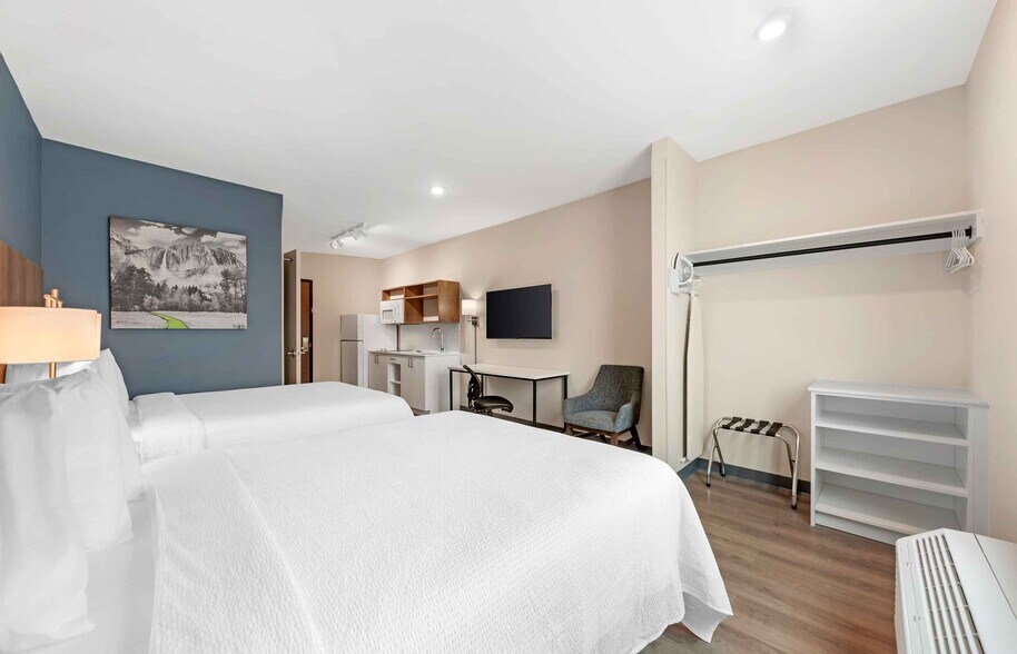 Building Photo - Furnished Studio-Temple