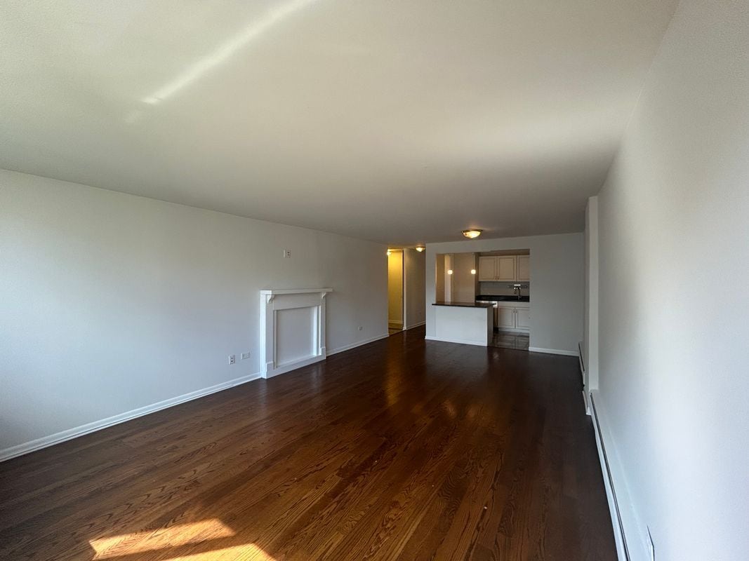 Building Photo - 1344 N Dearborn St