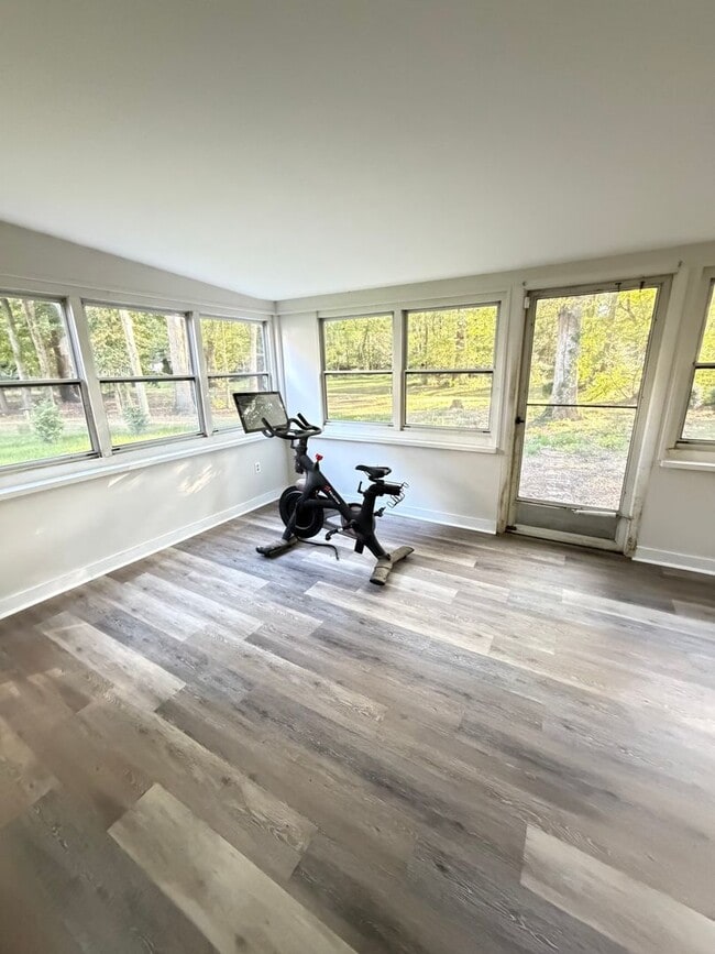 Building Photo - 222 Merion Rd