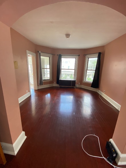 Building Photo - 1122 Willett St