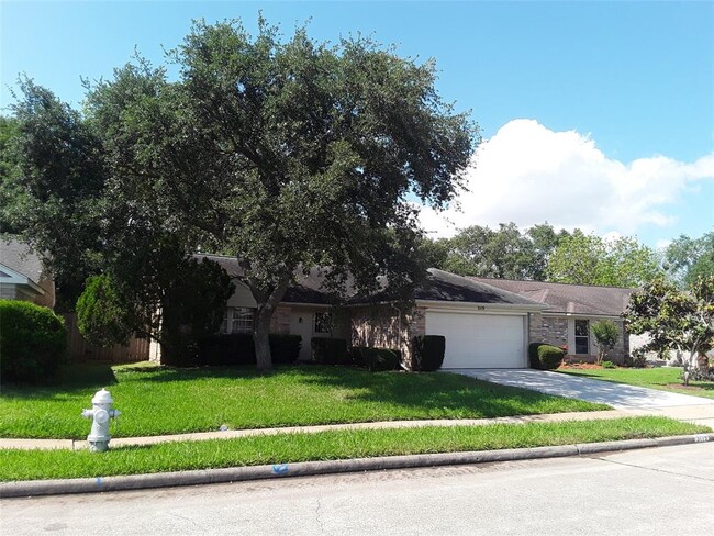 Building Photo - 3119 E Heatherock Cir