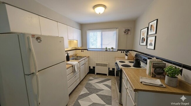 Building Photo - 5855 Monfort Hills Ave