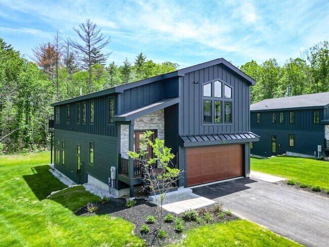 Building Photo - 19 Hidden Glade Dr