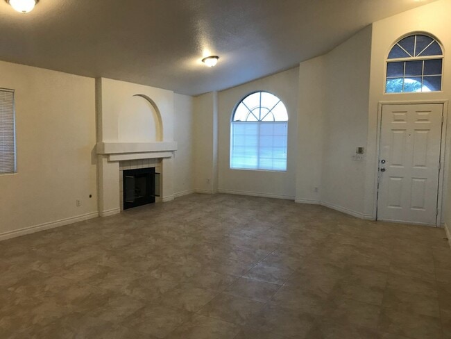 Building Photo - Move-in special: SUNRISE MOUNTAIN: This Ranch Style (Single Story) 3bed/2ba - 89156