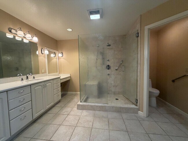 Building Photo - 7759 Beltane Dr