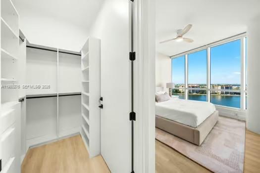 Building Photo - 100 South Pointe Dr