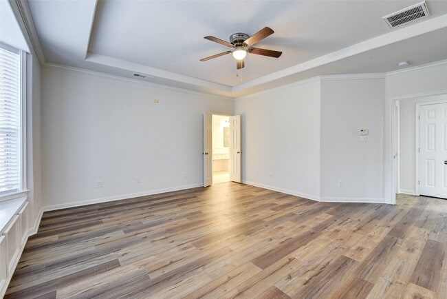 Building Photo - 2311 Stableridge Dr