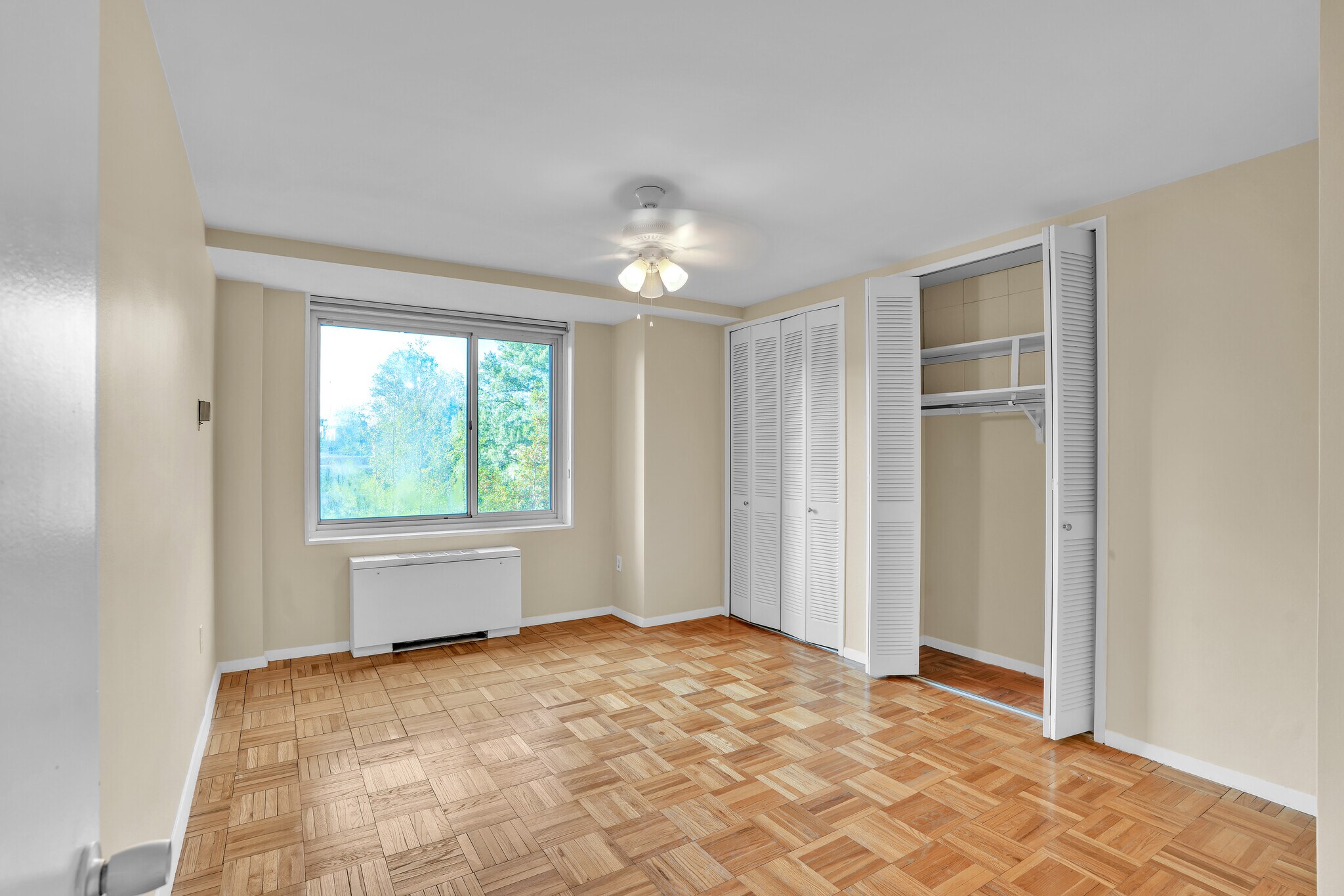 Building Photo - 4000 Tunlaw Rd NW