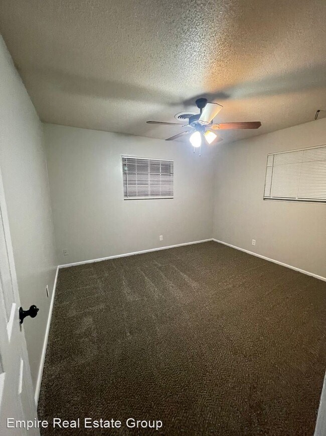 Building Photo - 3 br, 2 bath House - 302 NAVAJO