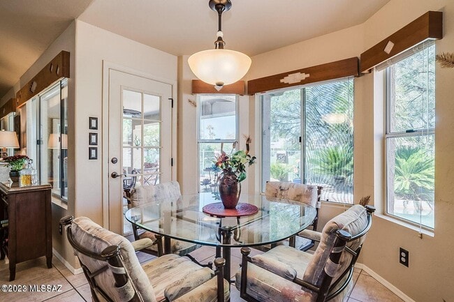 Building Photo - 10769 N Eagle Eye Pl