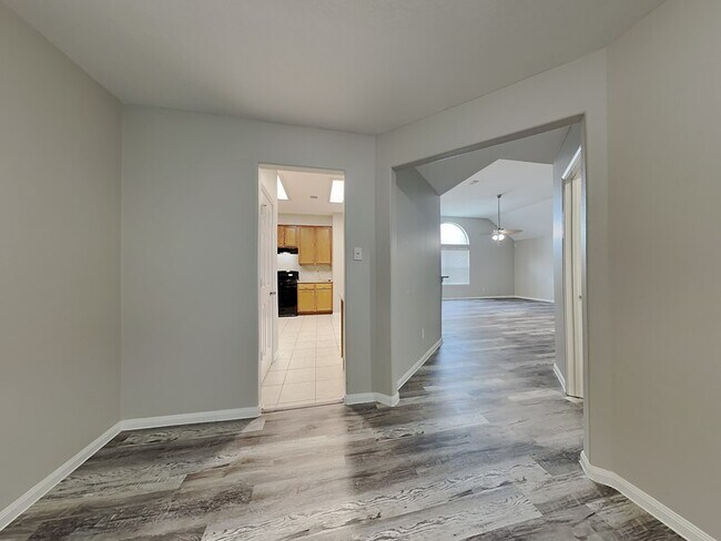Building Photo - 22506 Spence Park Ct