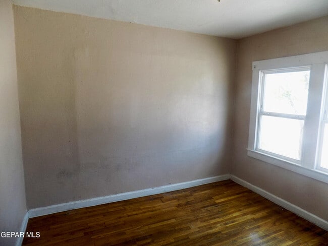 Building Photo - 3609 Sacramento Ave