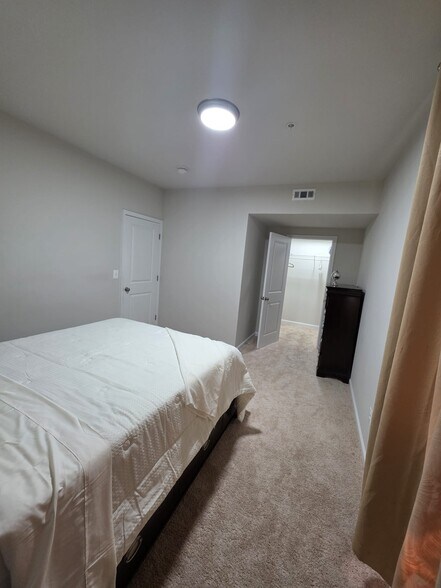 Building Photo - 9902 Obin Ln