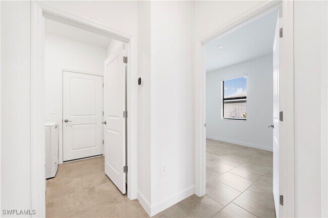 Building Photo - 19597 Hinkley Dr