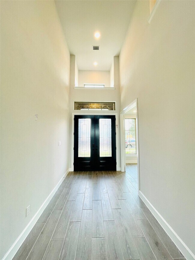 Building Photo - 596 Santa Rosa Hls Dr