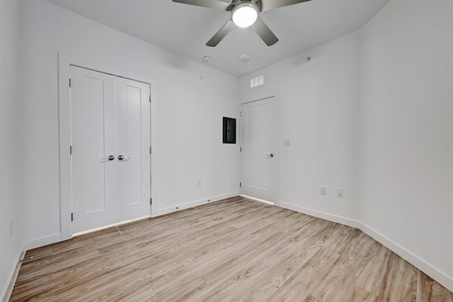 Building Photo - 4801 Springdale Rd