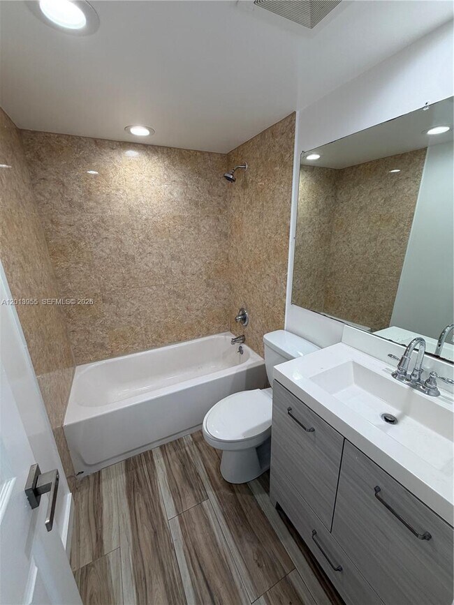 Building Photo - 7101 SW 89th Ct