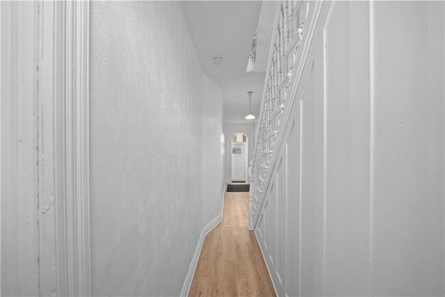 Building Photo - 3053 Brereton St