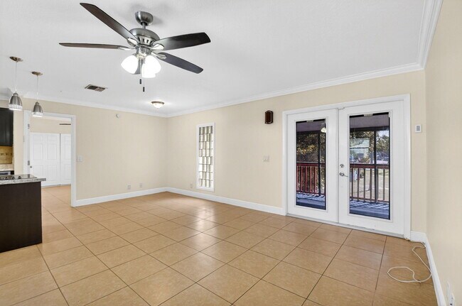 Building Photo - 18 Crossings Cir