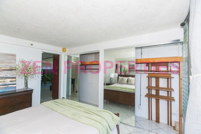Building Photo - furnished 1 bedroom, 1 bath unit at Island Colony for rent.