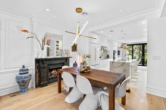 Building Photo - 634 Garden St