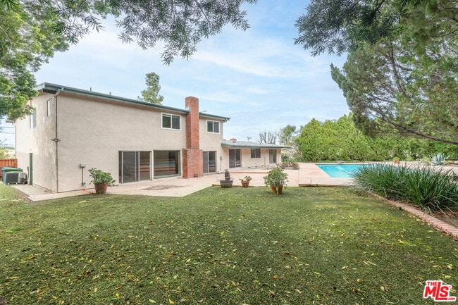 Building Photo - 20164 Santa Rita St