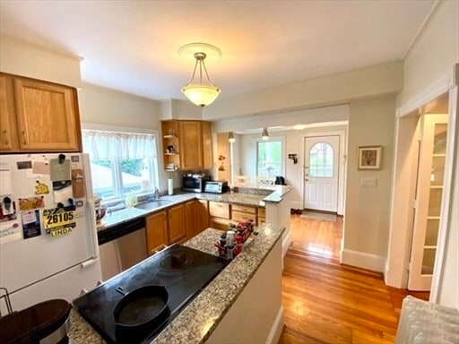 Building Photo - 40 Laurel St