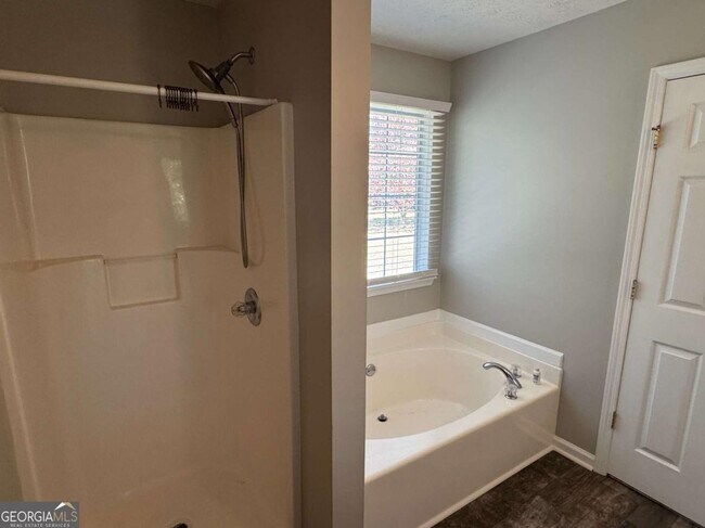 Building Photo - 1672 Walters Park Ct