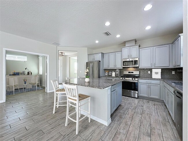 Building Photo - 329 Alcove Dr