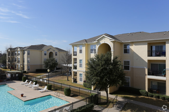 Building Photo - Gateway Park Apartments