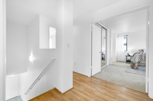 Building Photo - For Rent – [Royal Kunia] 94-522 Meheuheu P...