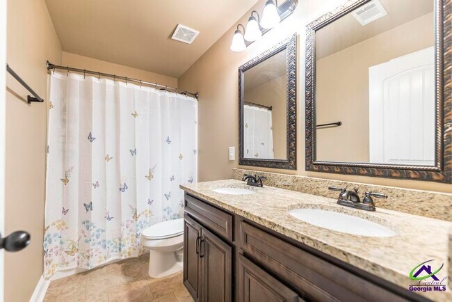 Building Photo - 105 Regency Ct