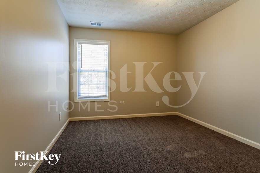 Building Photo - 1175 Grace Dr