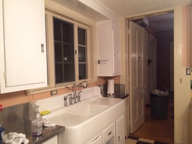 Building Photo - 7 br, 4 bath House - Chauncey's Place