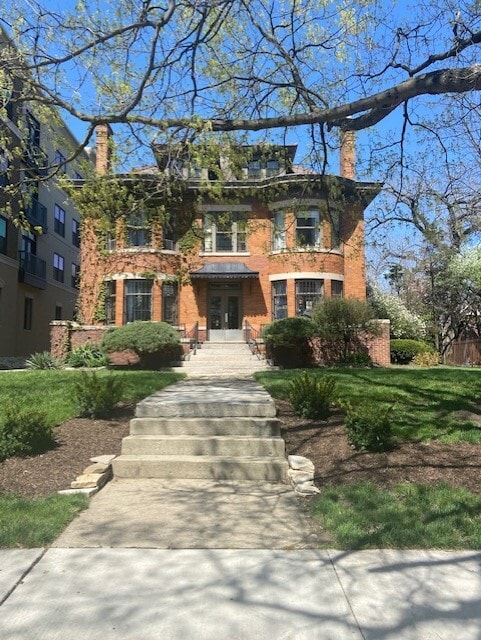 Building Photo - 1688 E Broad St