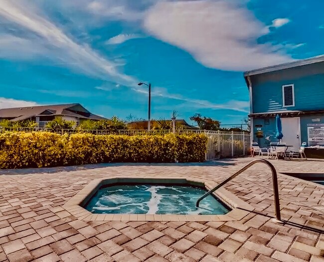 Building Photo - 455 Alt 19