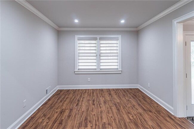 Building Photo - 194 Melanie Ln