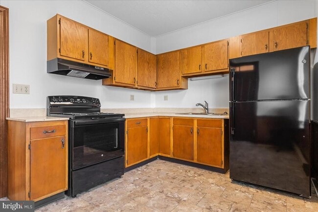 Building Photo - 250 N Mulberry St