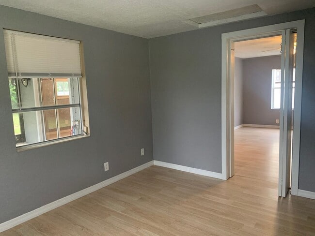 Building Photo - Cozy Remodeled  1 Bed/1 Bath Home in Saint Cloud