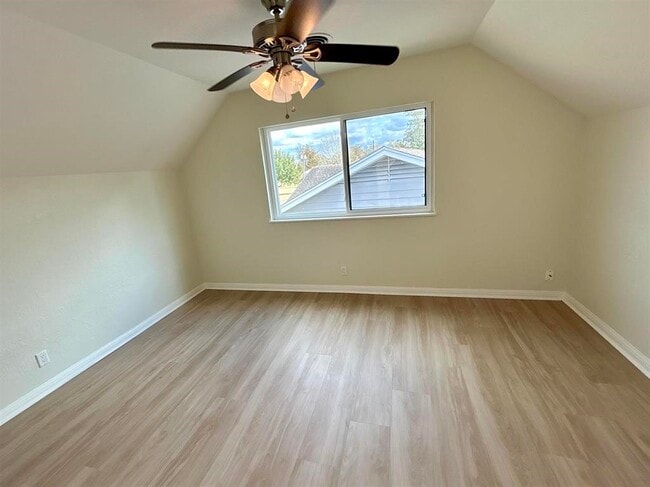 Building Photo - 6275 Westgate Dr