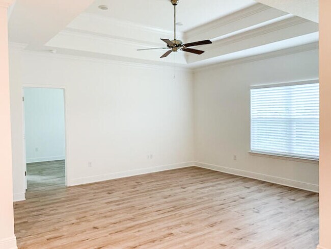 Building Photo - 115 Emarie Grey Cir